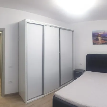 Apartament Zona Hanul Piratilor / Cu Peste Năvodari